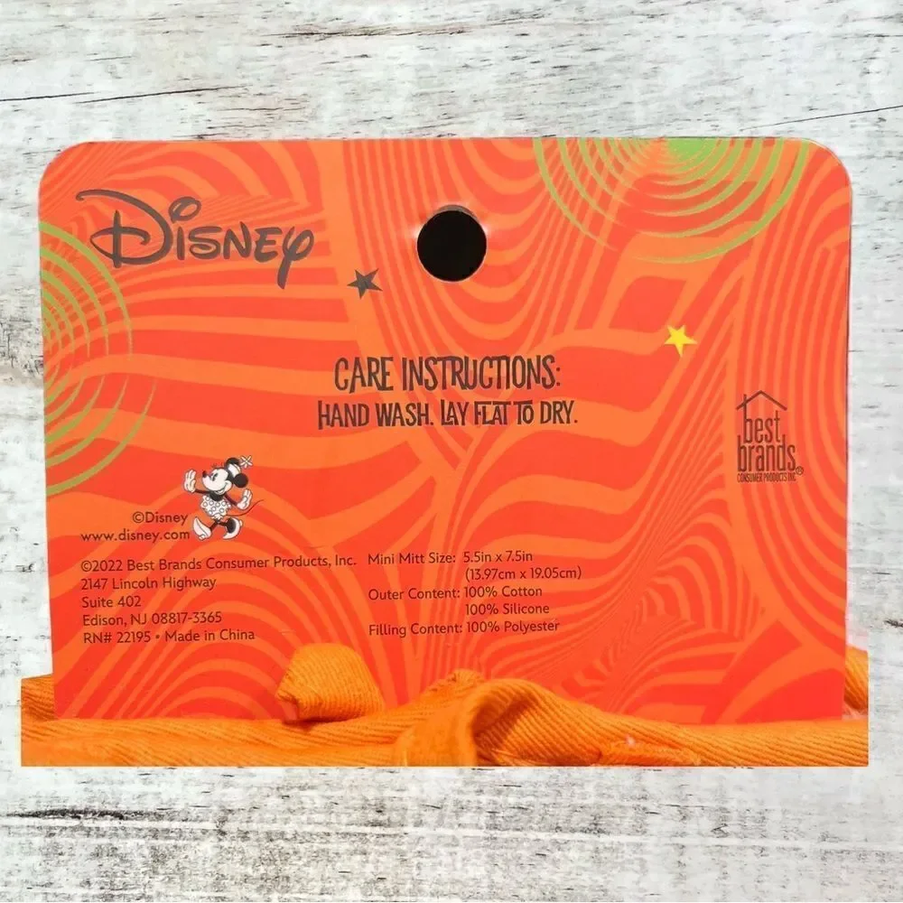 NWT Disney Halloween 2-pack Silicone Mini Oven Mitts
